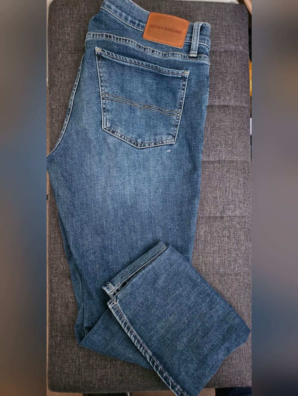 Lucky Brand Women's Medium Blue Straight Leg Jeans